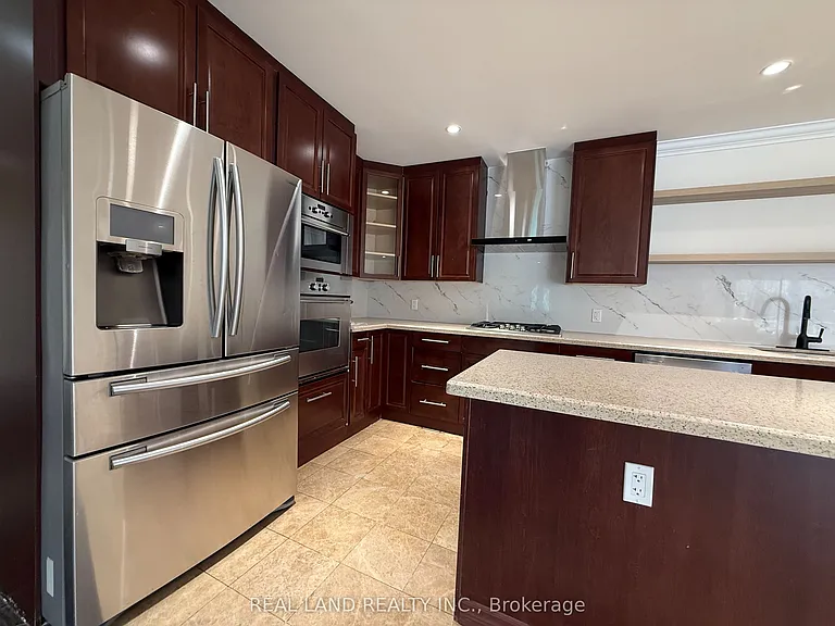 220 Millard Ave #1 — Photo 9