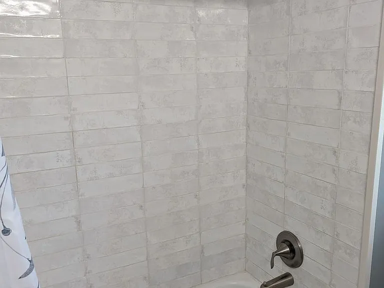 111 Eastmoreland Dr — Photo 20