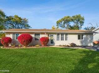 9518 Willow Ln, Mokena, IL 60448