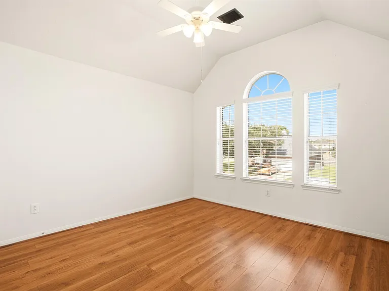 3906 Tigris Ridge Dr — Photo 23
