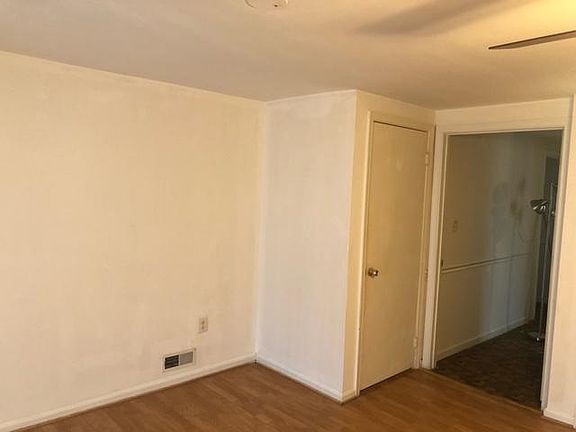 4th image of 14422 Black Horse Ct
