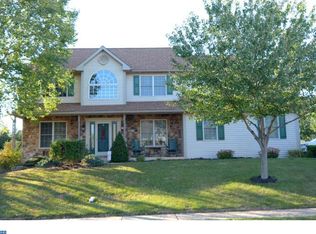 32 Connecticut Ave, Sinking Spring, PA 19608