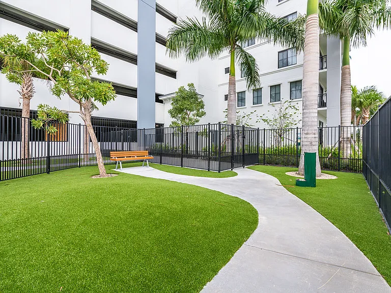 Riverstone Palm Beach — Photo 55