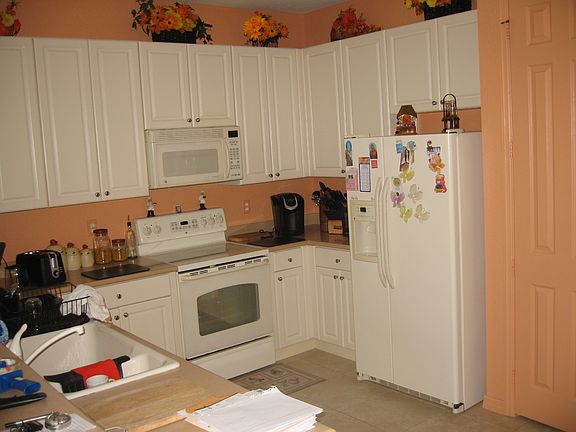 4th image of 9947 E Villa Cir