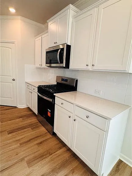 129 King Vlg — Photo 10