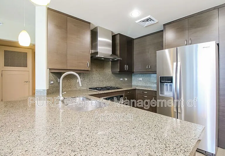 140 E Rio Salado Pkwy #905 — Photo 6