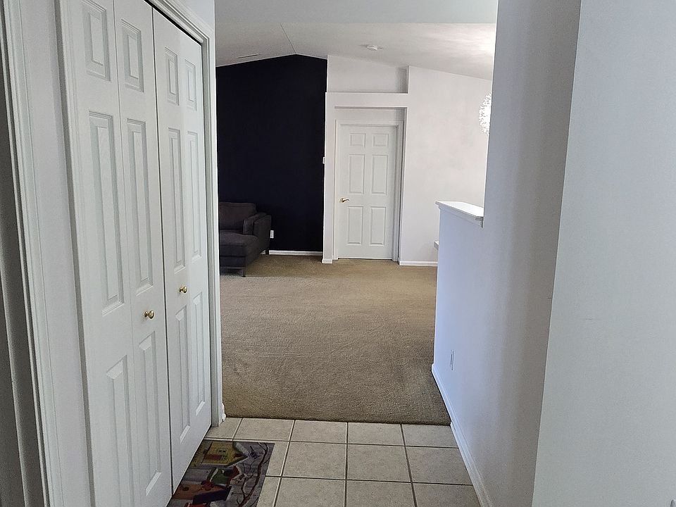 1st image of 9815 Wildwood Ct