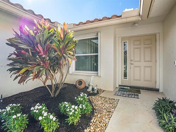 4th image of 10968 NW 13th Ct