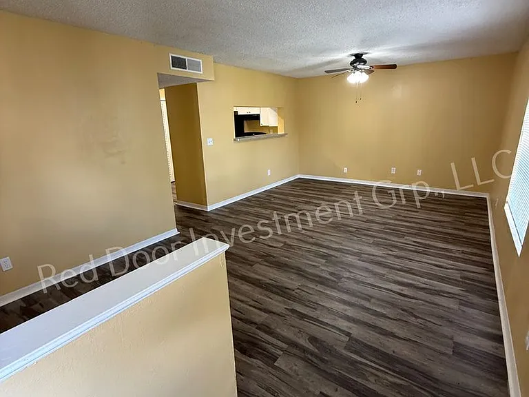 Walden Landing Apartments — Photo 32