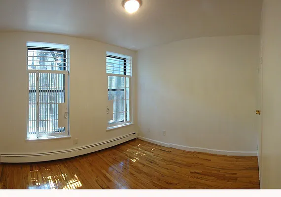 Rented by RC REAL ESTATE OF NEW YORK | media 32