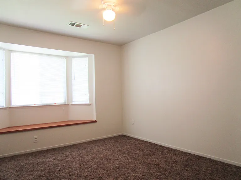 3167 Aspen St — Photo 7