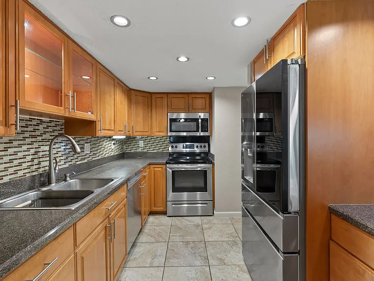485 Westlake Blvd #70 — Photo 18