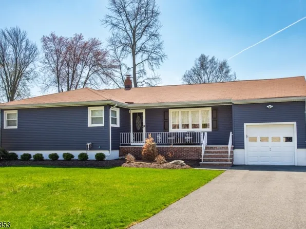 15 Green Meadows Rd, Fairfield Twp., NJ 07004