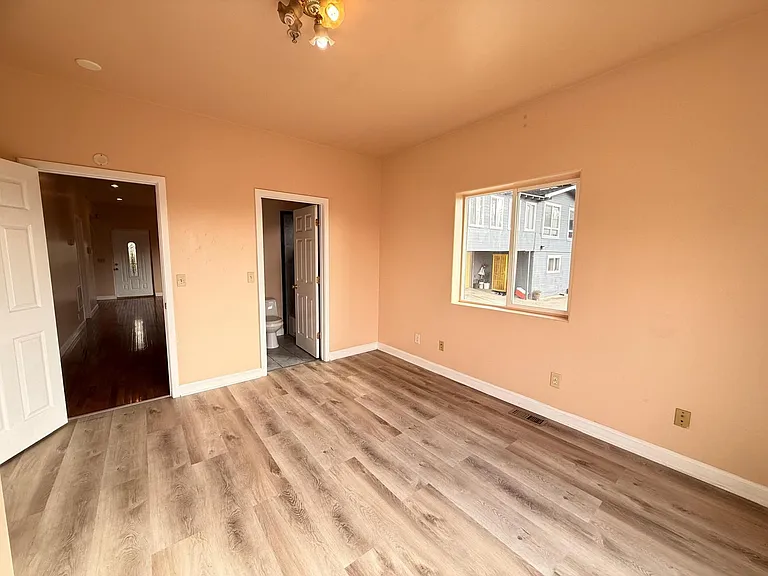 8027 Ney Ave — Photo 18