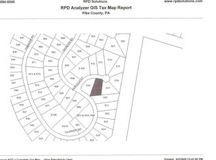 107 Peacock Ct, Lackawaxen, PA 18435