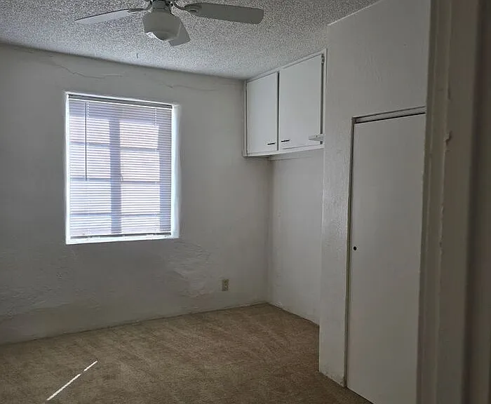 2537 N Columbus Blvd #B — Photo 10