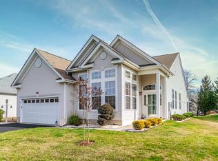 10 Hidden Lake Cir, Barnegat, NJ