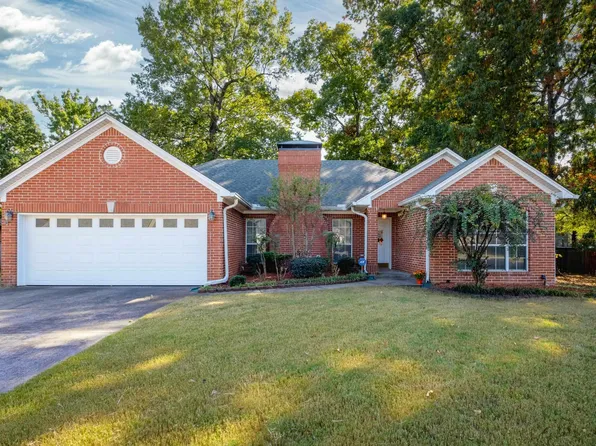 133 Deauville Dr, Maumelle, AR 72113