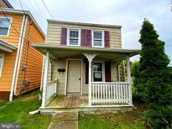49 Martins Ln, Hamilton, NJ 08620