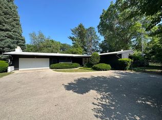 1819 W Pearl City Rd, Freeport, IL 61032