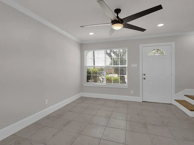 7190 Hickory St — Photo 8