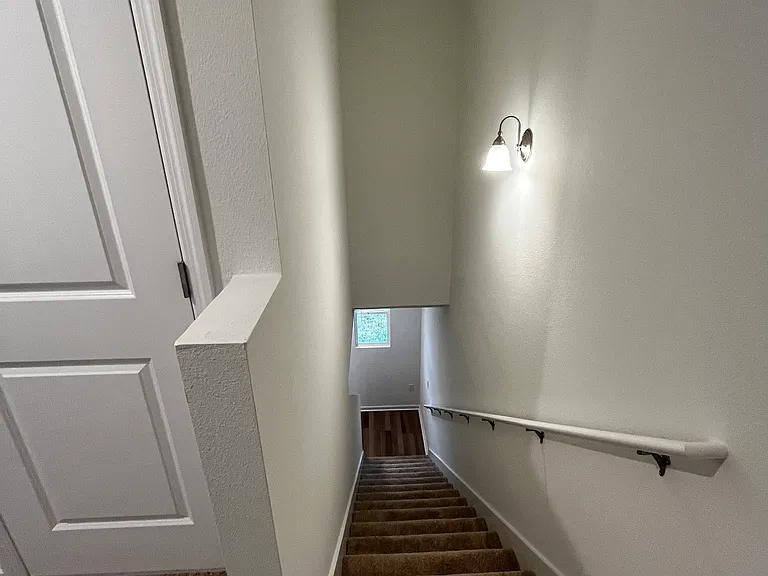 609 Madison Dr — Photo 14