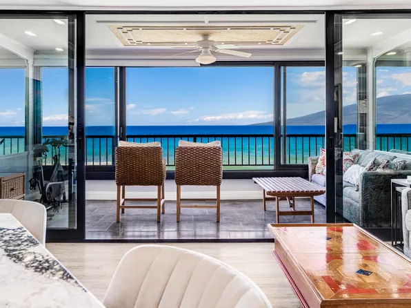 106 Kaanapali Shores Pl APT 405, Lahaina, HI 96761