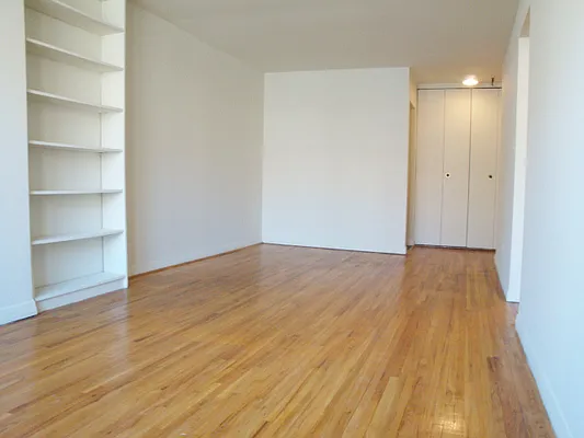 Rented by DSA Realty Midtown West | media 21