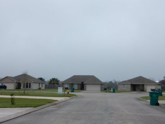 4th image of 204 Taylor Cir