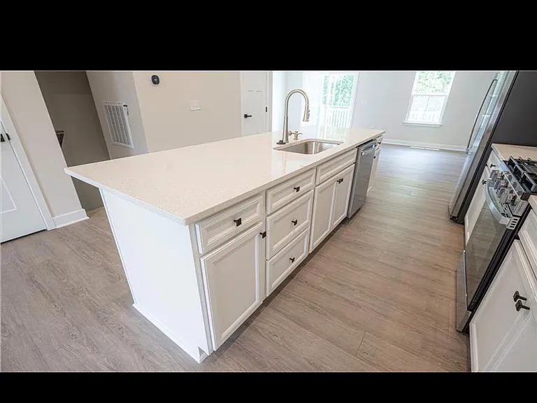 961 Woods Chapel Rd — Photo 2