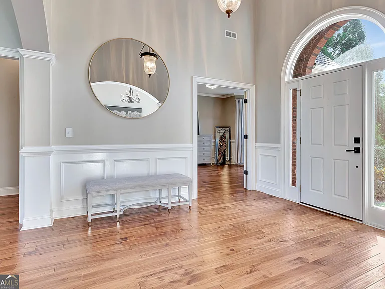 140 Lake Park Ct — Photo 8