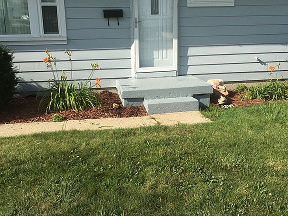 4th image of 2249 E Dorothy Ln