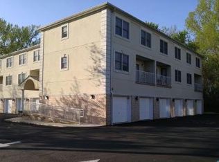 143 Schor Ave APT 2, Leonia, NJ 07605