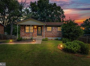 4518 Evansdale Rd, Woodbridge, VA 22193