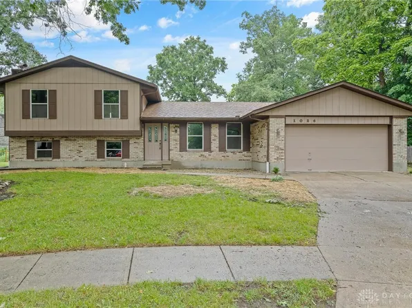 1026 Arapaho Trl, Tipp City, OH 45371