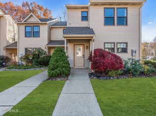 807 Begonia Ct, Jackson, NJ 08527