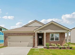 201 Holly Ln, Greenfield, IN 46140