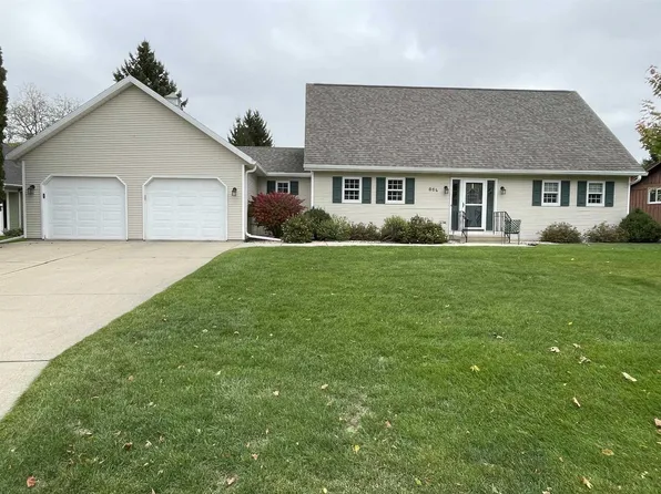 859 Nordane Avenue, Ripon, WI 54971