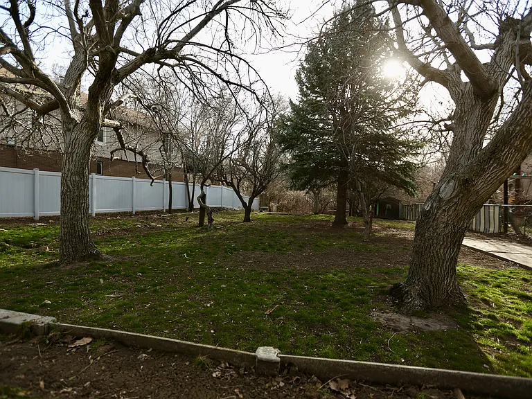 Canyon Rd — Photo 13