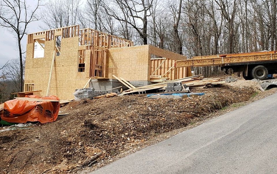 1st image of 56 Leona Dr