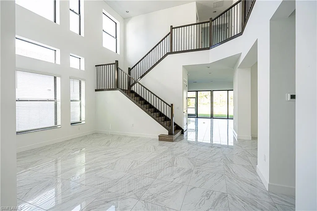 5 bed, 7.0 bath, 4435 sqft, $4,650 — Photo 3