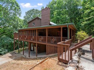 32 Rattlebox Dr, Cleveland, GA 30528