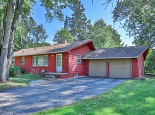 1563 Forest Hills Dr, Okemos, MI 48864