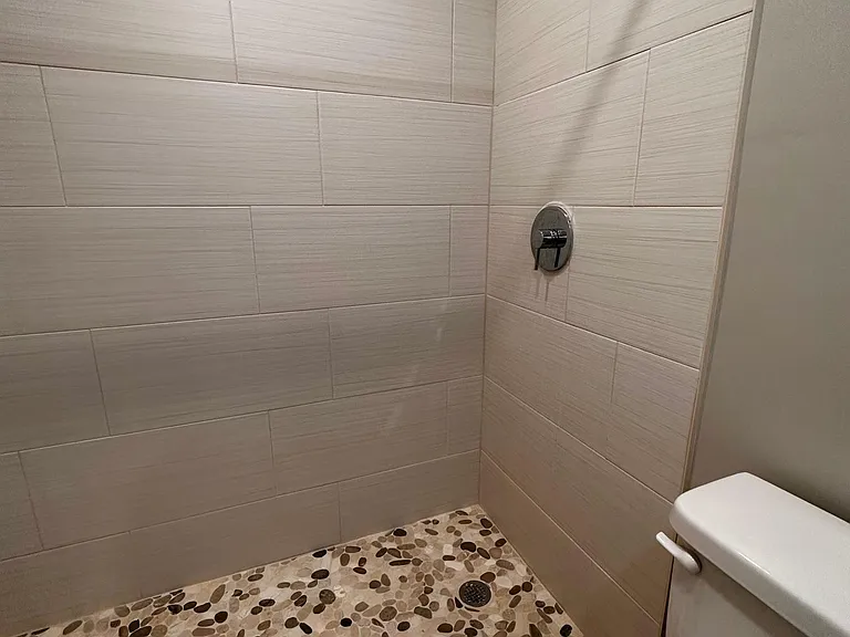 2909 Middle River Dr #203 — Photo 9