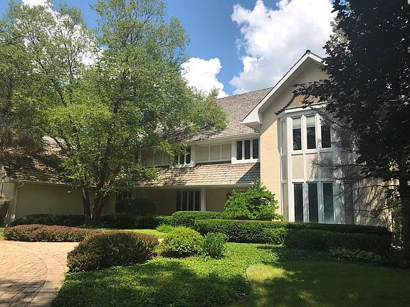 2nd image of 1340 Lakewood Dr