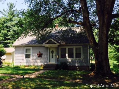 511 W Lincoln Ave, Petersburg, IL, 62675