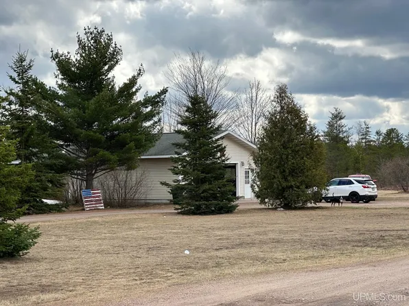 1095 E M 35, Gwinn, MI 49841