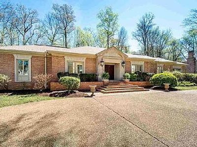 350 Sweetbrier Rd, Memphis, TN, 38120
