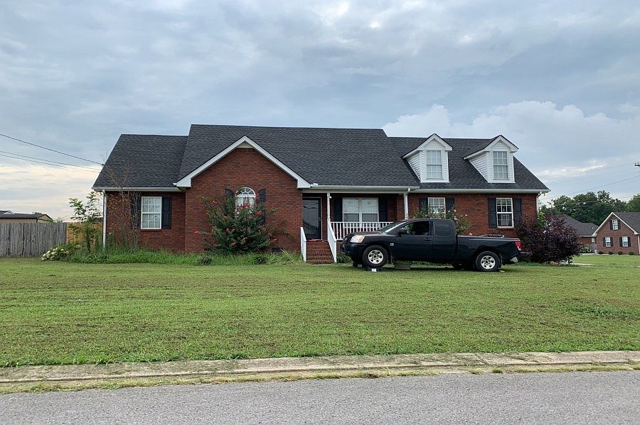 1st image of 3035 Cliffside Dr