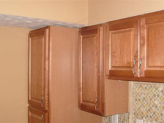 4th image of 4805 Belcourt Dr